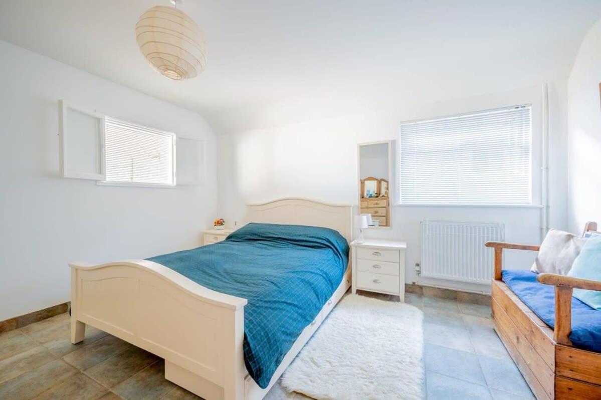 Family Haven By The Waves Direct Beach Access Villa Pevensey Exterior photo