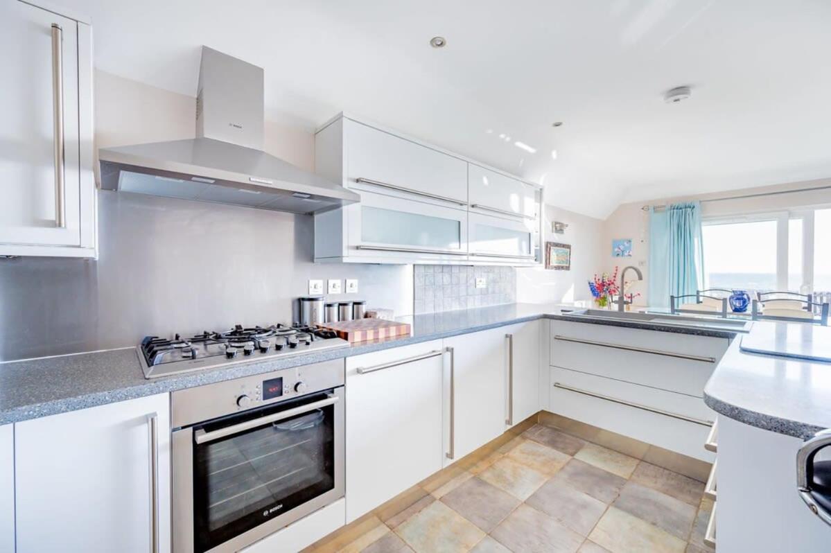 Family Haven By The Waves Direct Beach Access Villa Pevensey Exterior photo