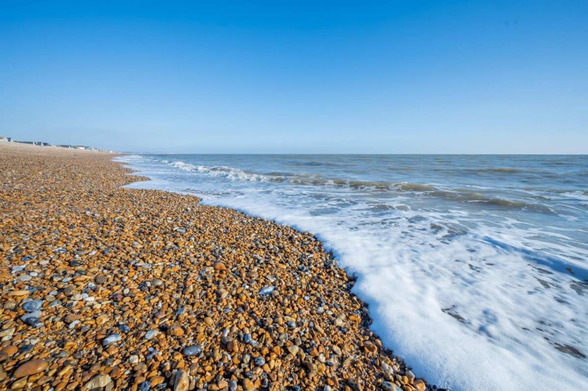 Family Haven By The Waves Direct Beach Access Villa Pevensey Exterior photo
